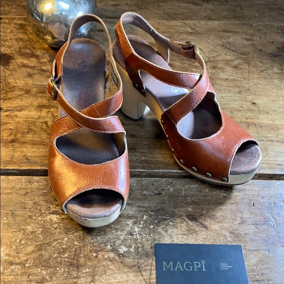 UGG Shoes - Ugg Leather / Wood Heel Wrap Strap Open Clog